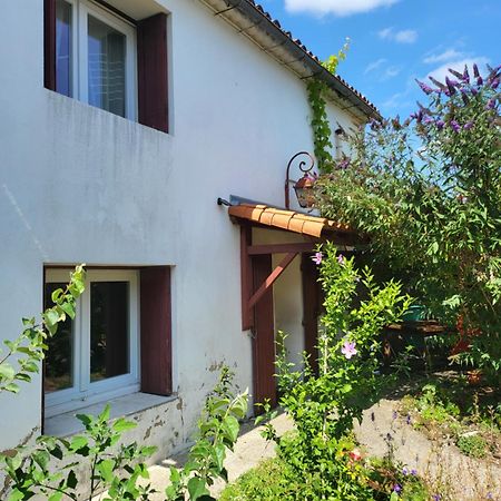 La Maison Rouge Paisible Maison De Pays Saujon Εξωτερικό φωτογραφία