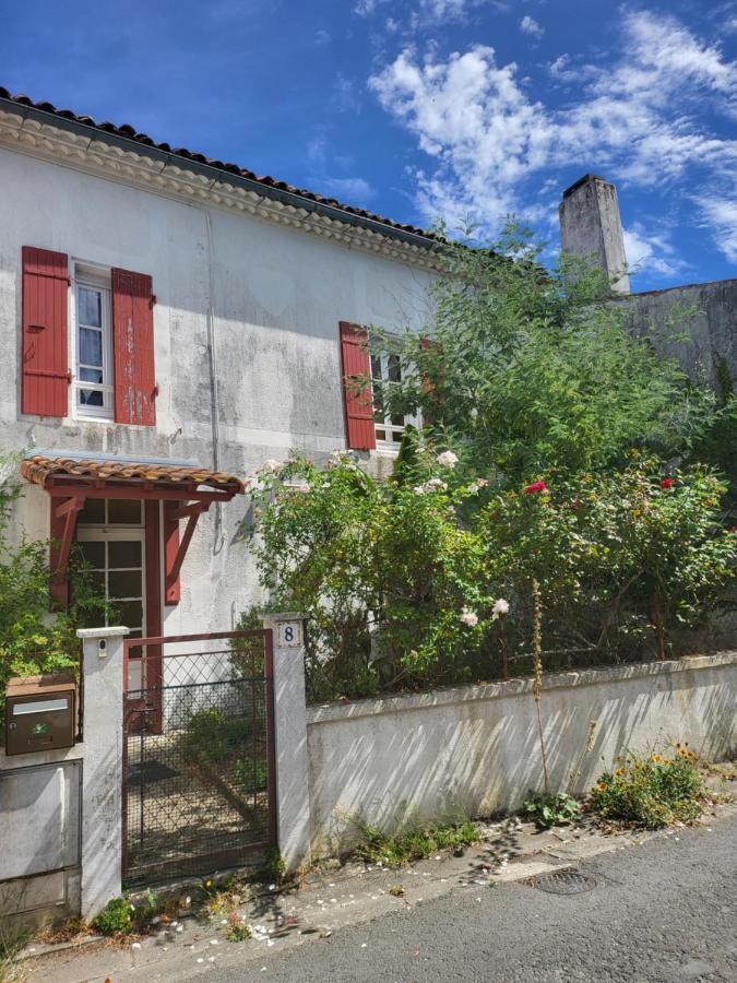 La Maison Rouge Paisible Maison De Pays Saujon Εξωτερικό φωτογραφία